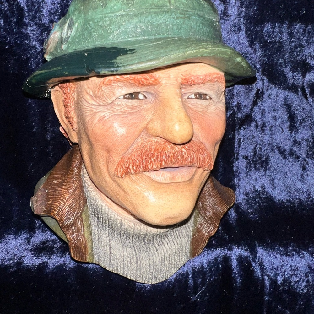 Bossons Green and Brown RARE VINTAGE Fly Fisherman Sculpture